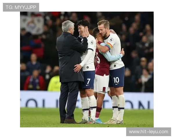 足球十大得意忘形球星盘点：那些在场上狂喜失控的瞬间